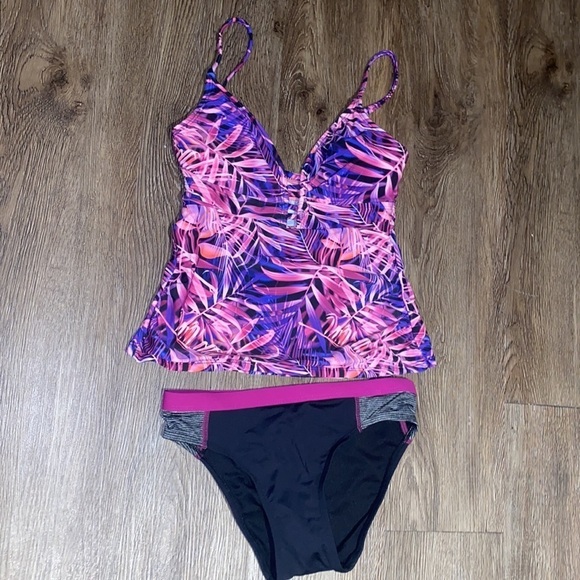 Athletic works Summer Floral bikini  set New - Picture 3 of 6